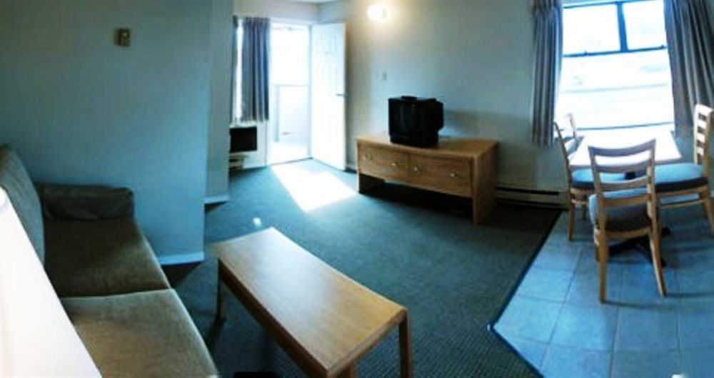 George Point Inn Surrey Eksteriør billede